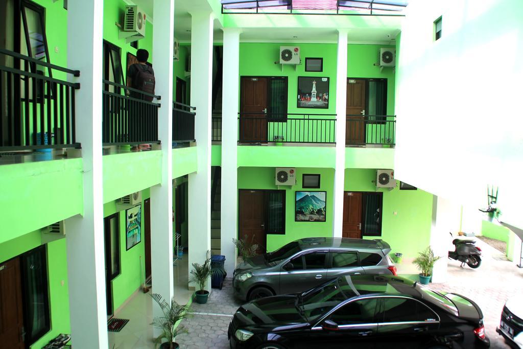 The Greenhouse Hotel Yogyakarta Exterior photo